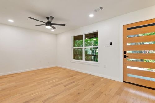 2502 11th St, Austin TX  78702-3512 exterior