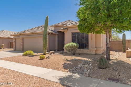 9537 Lynwood Cir, Mesa, AZ 85207-2508