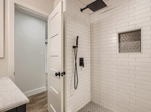 9707 Cottle Dr, Austin TX 78753-4305 exterior