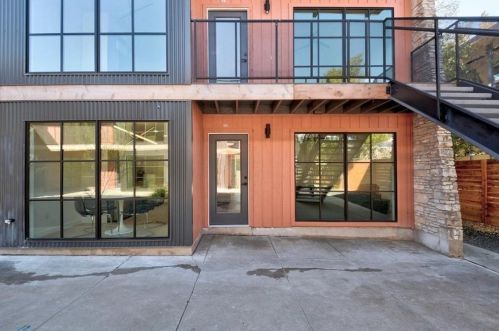 400 30th St, Austin TX 78705-3813 exterior