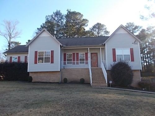 862 Honeysuckle Dr, Fultondale, AL 35068-1331