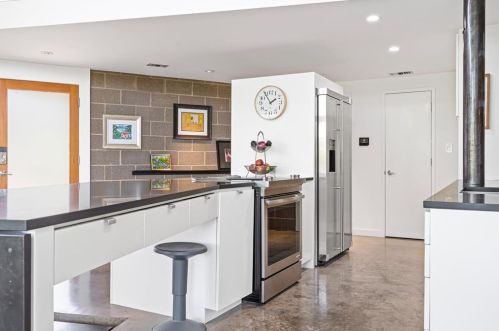 1101 Cyn Edge Dr, Austin TX 78733-2005 exterior