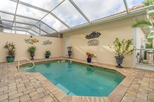 8290 Josefa Way, Naples FL  34114-2666 exterior