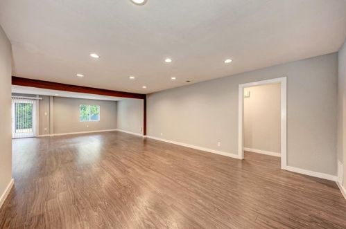 5402 Chevy Cir, Austin TX  78723-4805 exterior