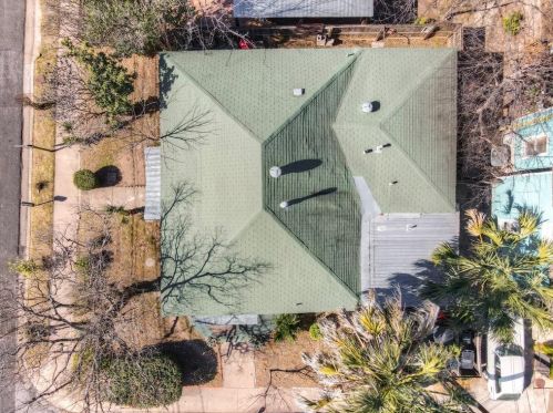 1504 11th St, Austin TX 78702-1909 exterior