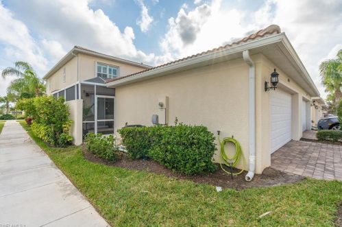 8290 Josefa Way, Naples FL  34114-2666 exterior