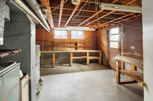 75 Sewall Ave, Winthrop MA 02152-1525 exterior