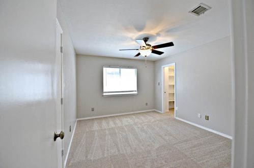 1011 Briargate Dr, Austin TX 78753-2048 exterior