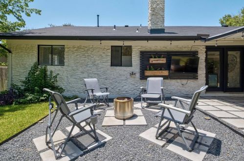 5407 Claymoor Dr, Austin TX 78723-4808 exterior