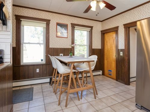 34 Mountain St, Worcester MA  01606-1412 exterior