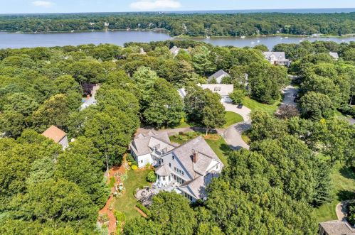 11 Teal Cir, Mashpee MA 02649-3676 exterior