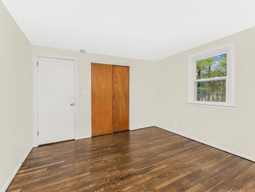 354 Hilton Dr, Wapping CT  06074-3459 exterior