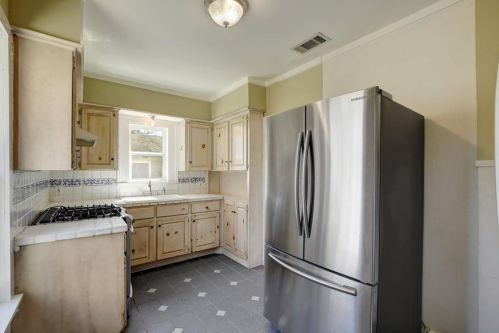 1002 43 St, Austin TX 78751-4415 exterior