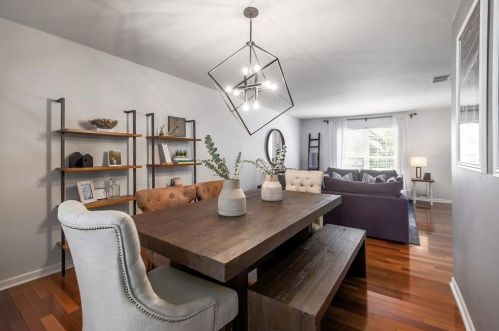 7105 Fence Line Dr, Austin TX 78749-2312 exterior