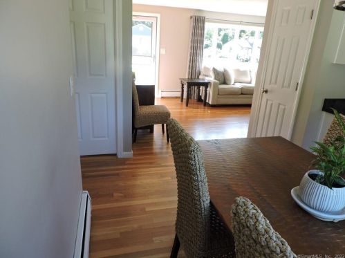 303 Hilton Dr, Wapping CT 06074-3418 exterior