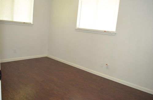 300 Canion St, Austin TX 78752-4110 exterior