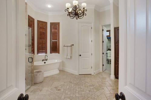 316 Dawn River Cv, Austin TX 78732-1986 exterior