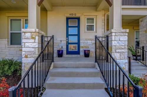 4615 Berkman Dr, Austin TX  78723-4595 exterior