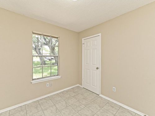 8903 Curlew Dr, Austin TX 78748-5129 exterior