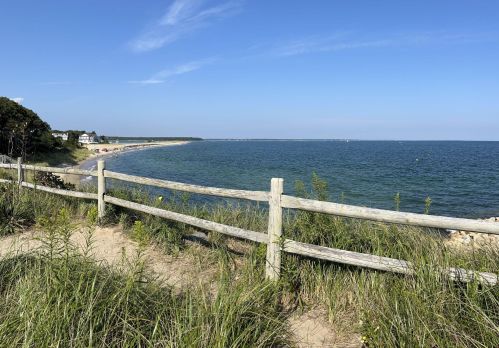 9 Spoondrift Cir, Mashpee MA 02649-5031 exterior