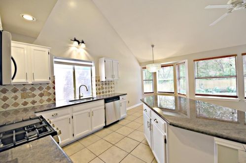 1011 Briargate Dr, Austin TX 78753-2048 exterior