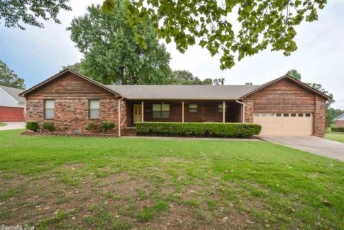 1051 Oak Shadows Dr, North Little Rock, AR 72120-9735