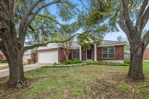 6105 Back Bay Ln, Austin TX  78739-1625 exterior