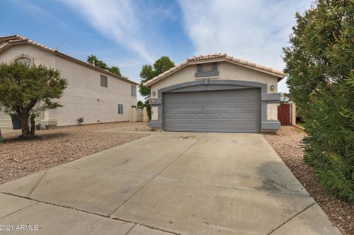 812 Morelos St, Chandler, AZ 85225-8903