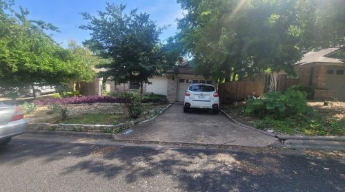 5405 Alexis Cv, Austin TX  78741-3201 exterior