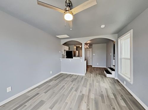 7911 Denton Dr, Dallas TX  75235-3740 exterior