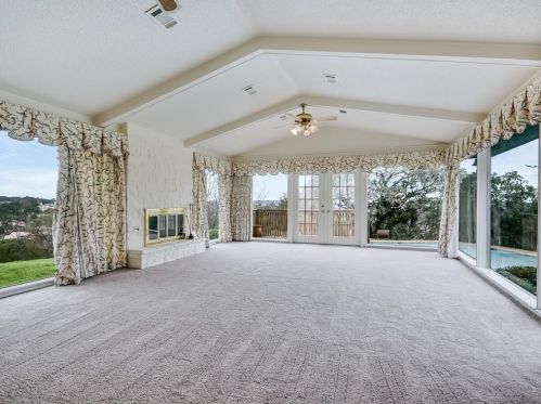 4505 Deepwoods Dr, Austin TX  78731-2040 exterior