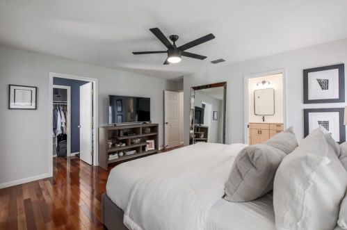 7105 Fence Line Dr, Austin TX 78749-2312 exterior