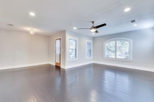 1506 Chelsea Ln, Austin TX  78704-2609 exterior