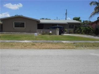 6121 92nd Ct, Miami FL  33173-1667 exterior