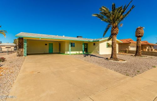 6240 Ensenada St, Mesa, AZ 85205-5915