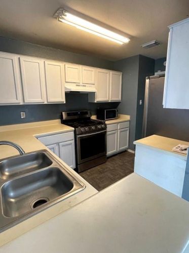 6204 Duchess Dr, Austin TX  78724-5355 exterior