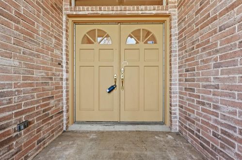 6611 Candle Rdg Cv, Austin TX 78731-2859 exterior