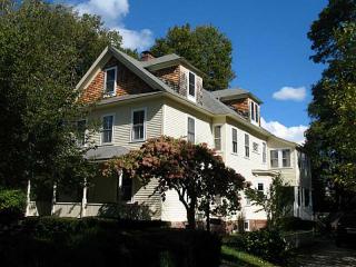 47 Sowams Rd, Barrington RI  02806-4602 exterior