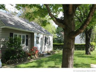 161 Brushy Plain Rd, Branford, CT 06405-2654