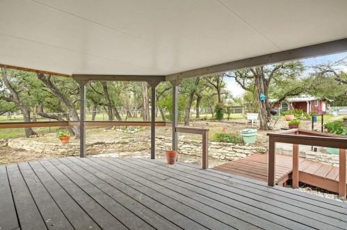 5116 Avispa Way, Austin TX 78738-7602 exterior