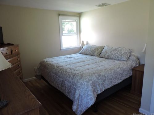 303 Hilton Dr, Wapping CT 06074-3418 exterior