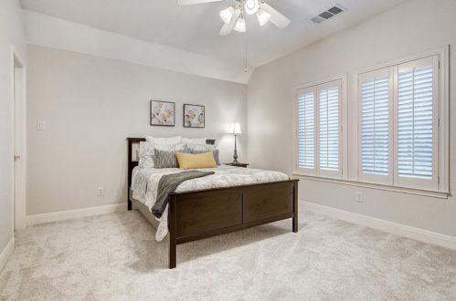 10246 Dianella Ln, Austin TX 78759-3038 exterior