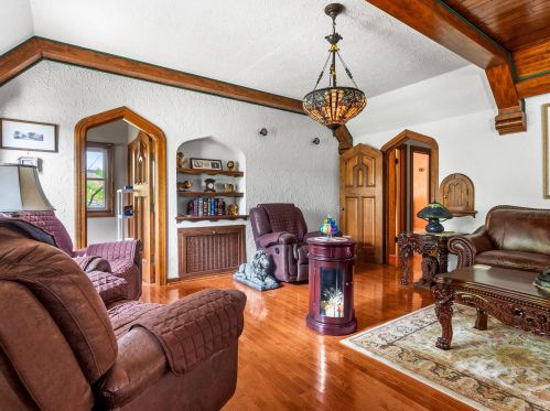 704 Oak St, Manitowoc WI 54220-2848 exterior