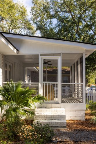 2906 Waterway Blvd, Isle Of Palms SC  29451-2425 exterior