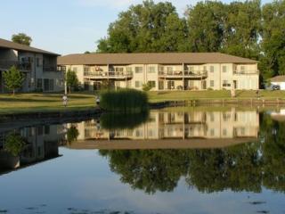 306 10th St, Brookings SD  57006-1164 exterior