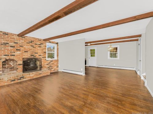 354 Hilton Dr, Wapping CT  06074-3459 exterior