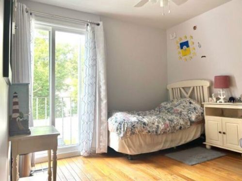 9 Spoondrift Cir, Mashpee MA 02649-5031 exterior