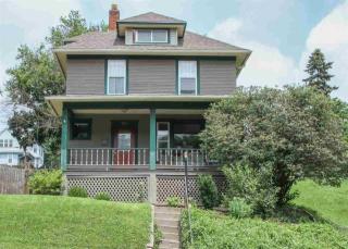 2014 12th St, Davenport, IA 52803-3918