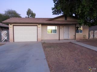 628 Cesar Chavez St, Brawley, CA 92227-1744