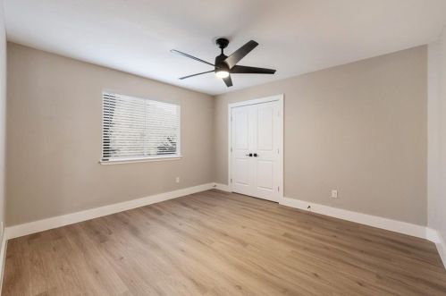 10209 Broomflower Dr, Austin TX 78739-1448 exterior